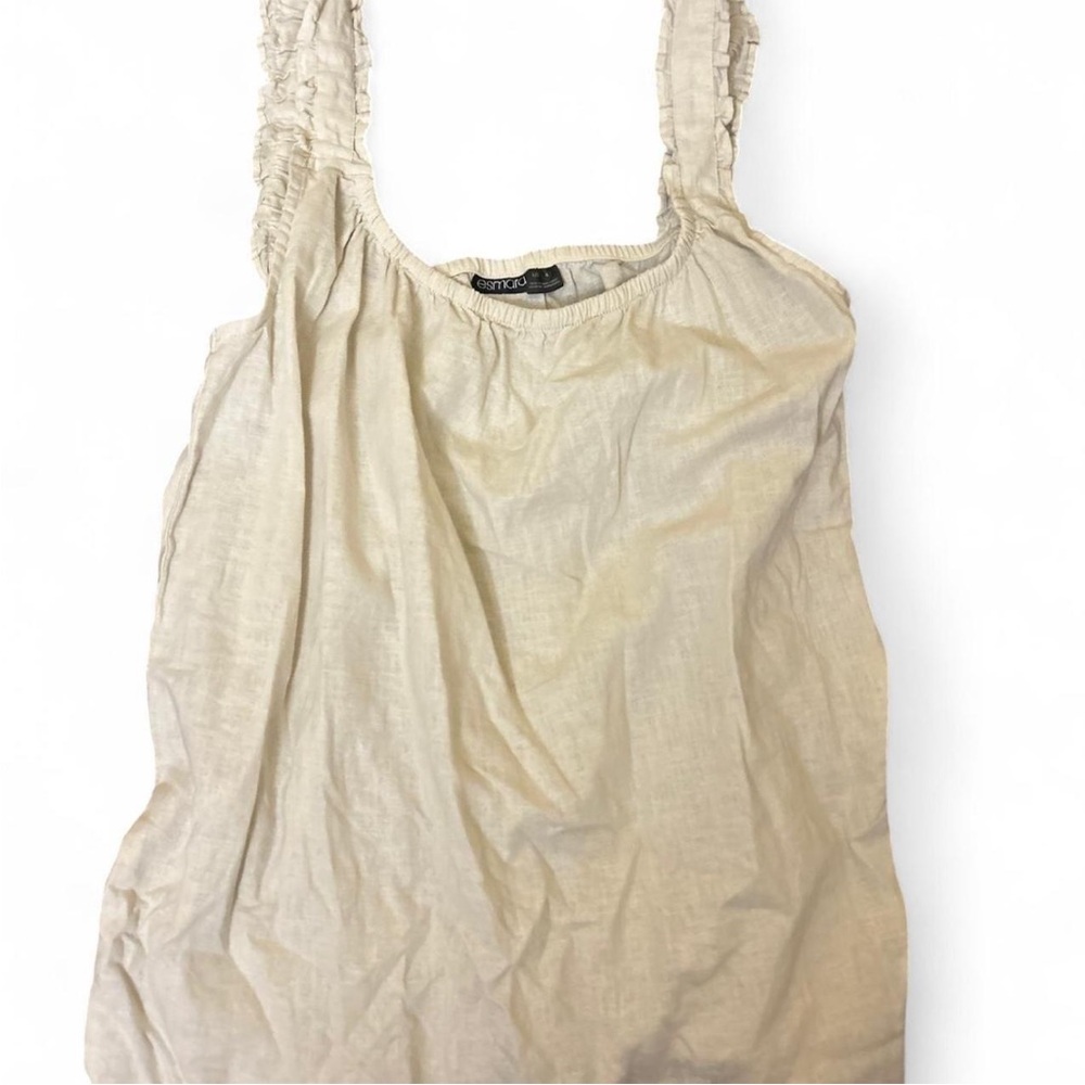 Esmera Women's Cream Sleeveless Top